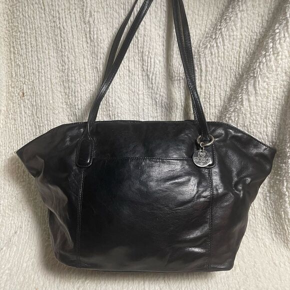 HOBO leather Black shoulder bag with silver tone hardwares. - Picture 3 of 14